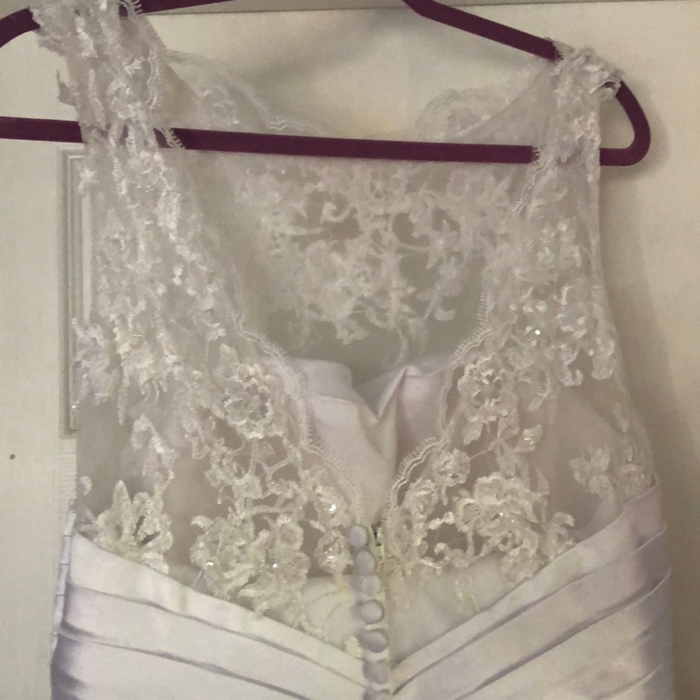 Wedding dress